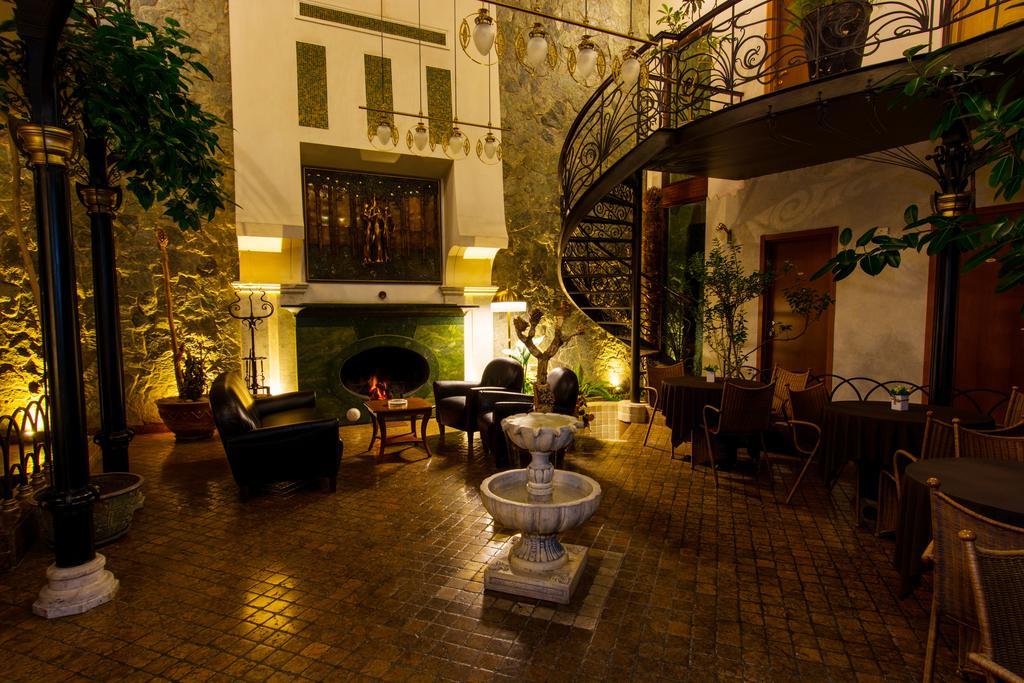 Boutique Hotel Villa Mtiebi Tbilisi Exteriör bild